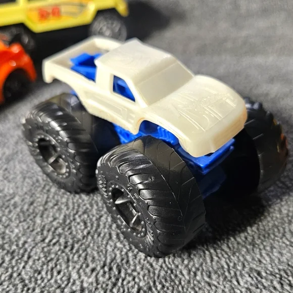 Monster Truck Show Bundle - Picture 11 of 17